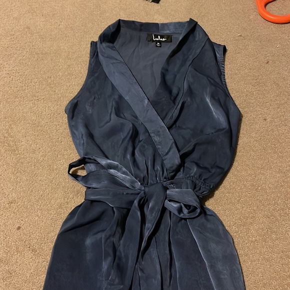 Lulu’s satin jumpsuit - Picture 6 of 10